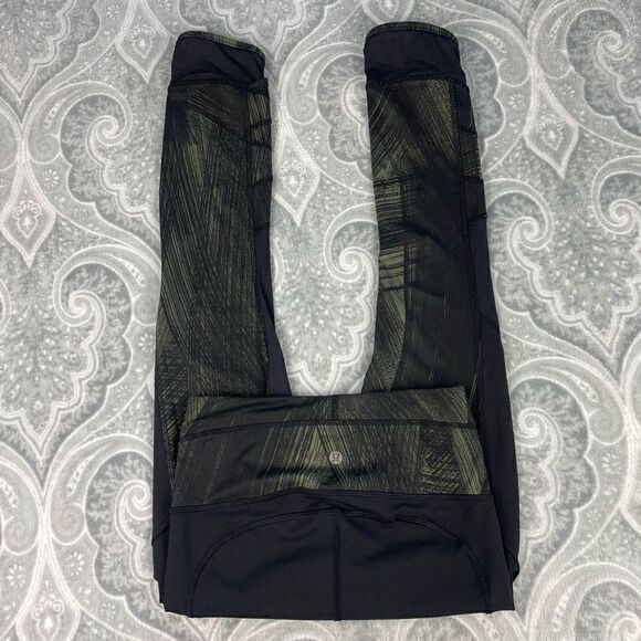 Womens Lululemon Fresh Mesh Run Crop - Picture 4 of 6